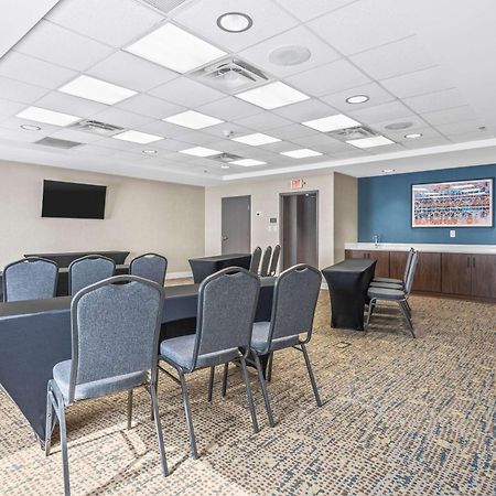 Hampton Inn Columbus-North Buitenkant foto