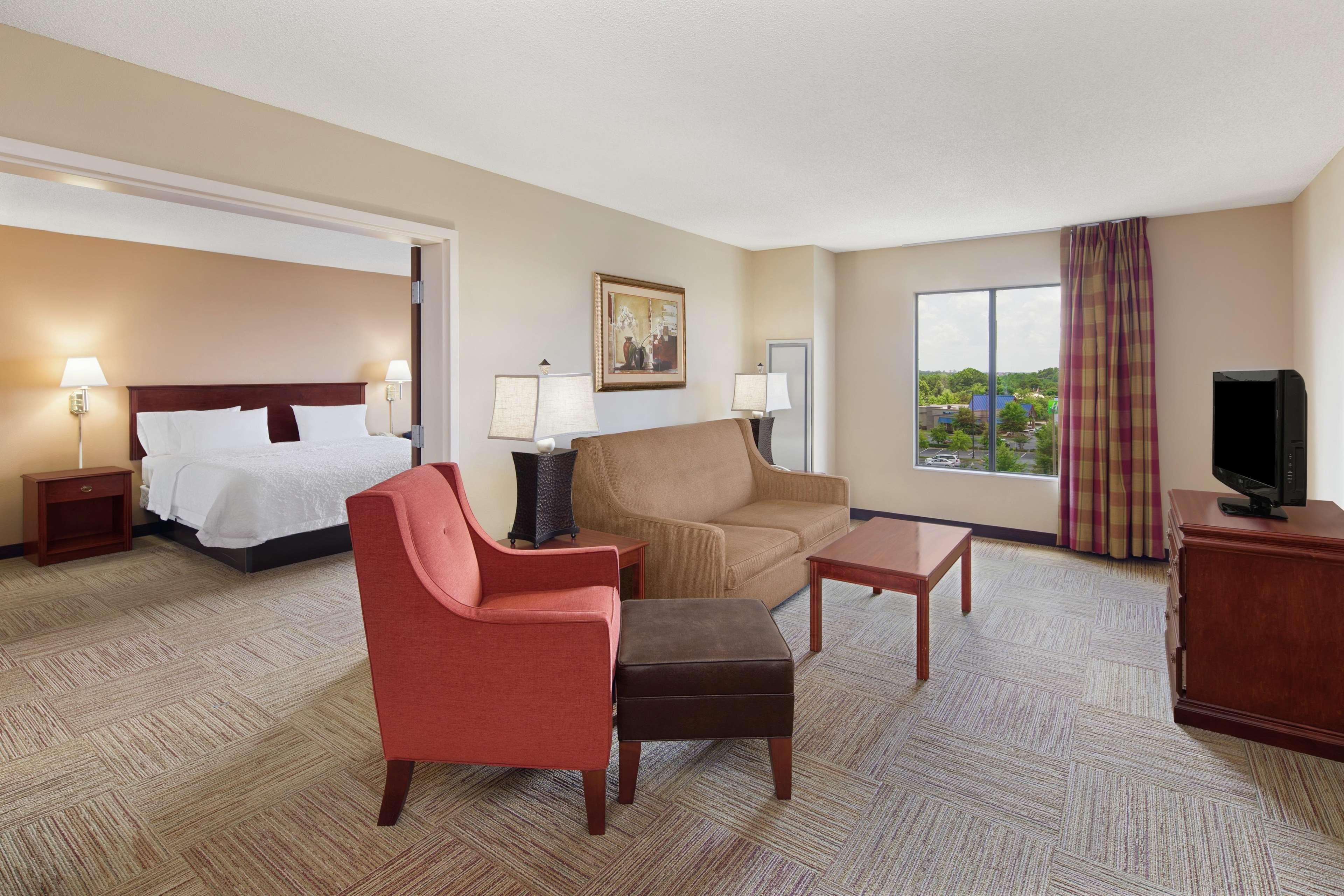 Hampton Inn Columbus-North Buitenkant foto