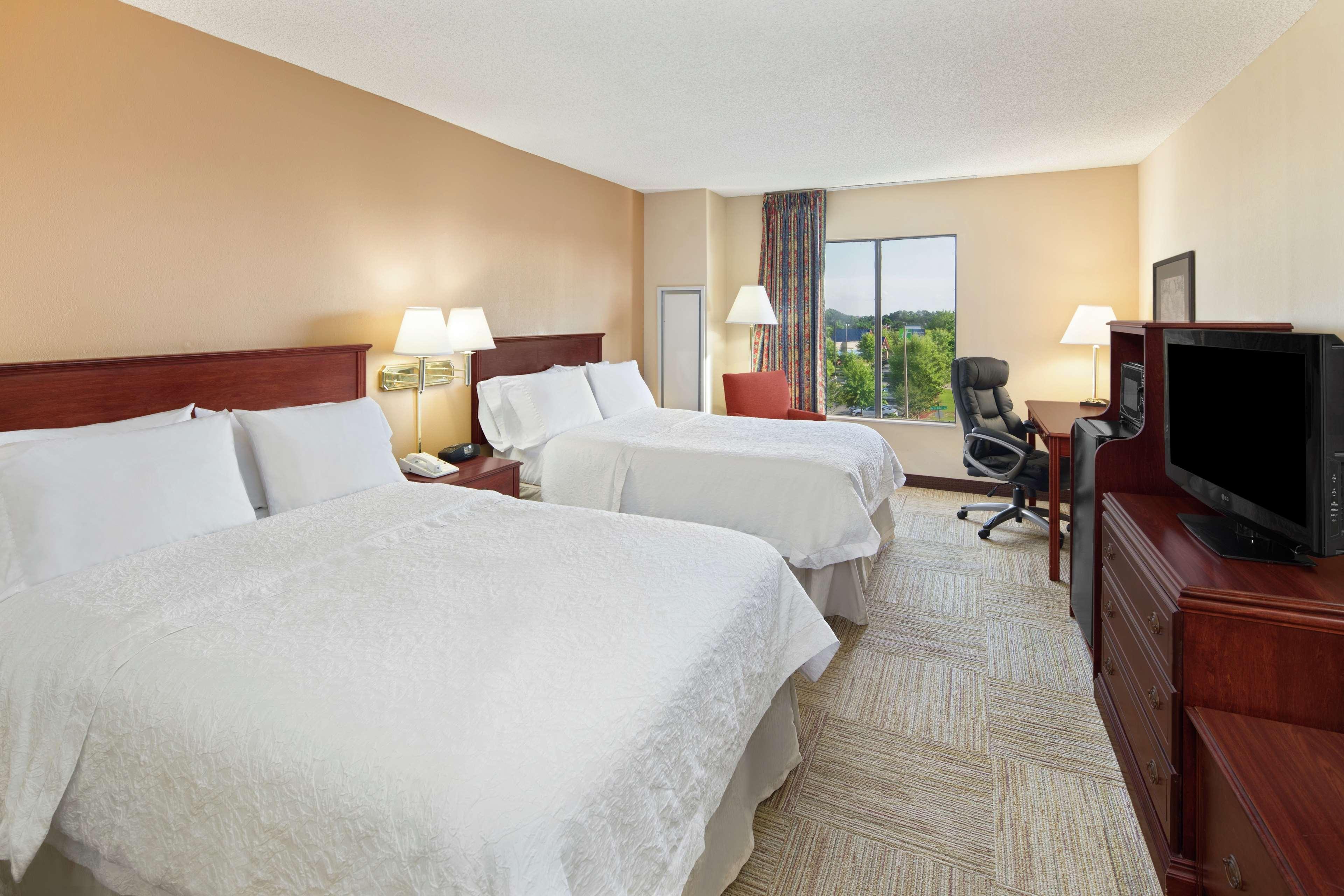 Hampton Inn Columbus-North Buitenkant foto