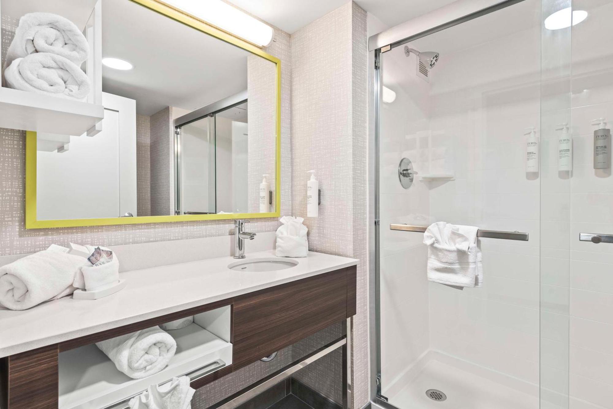 Hampton Inn Columbus-North Buitenkant foto