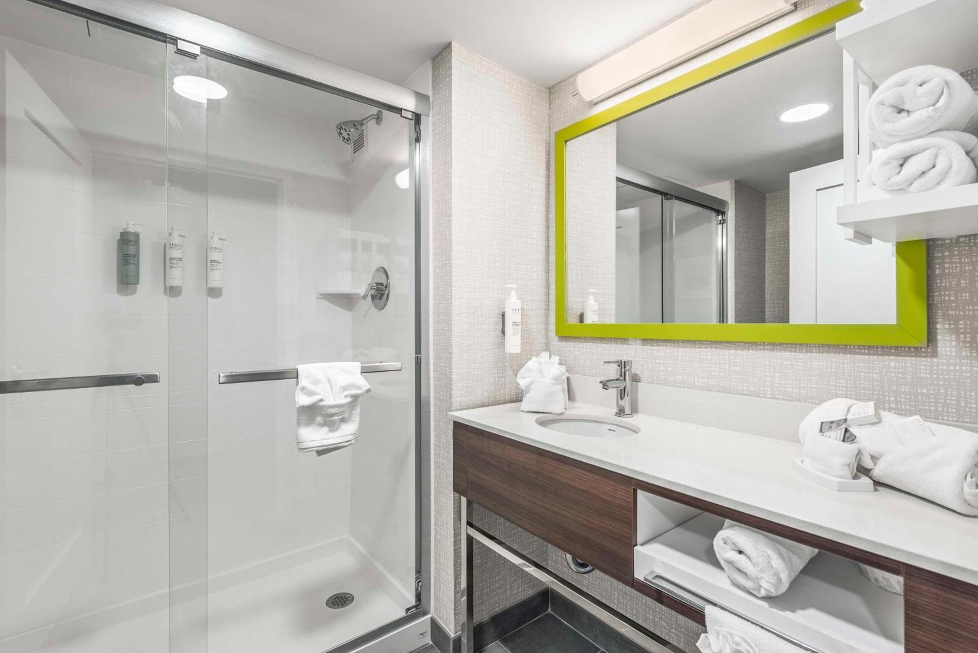 Hampton Inn Columbus-North Buitenkant foto