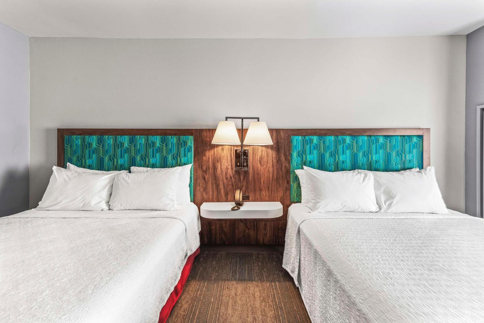 Hampton Inn Columbus-North Buitenkant foto