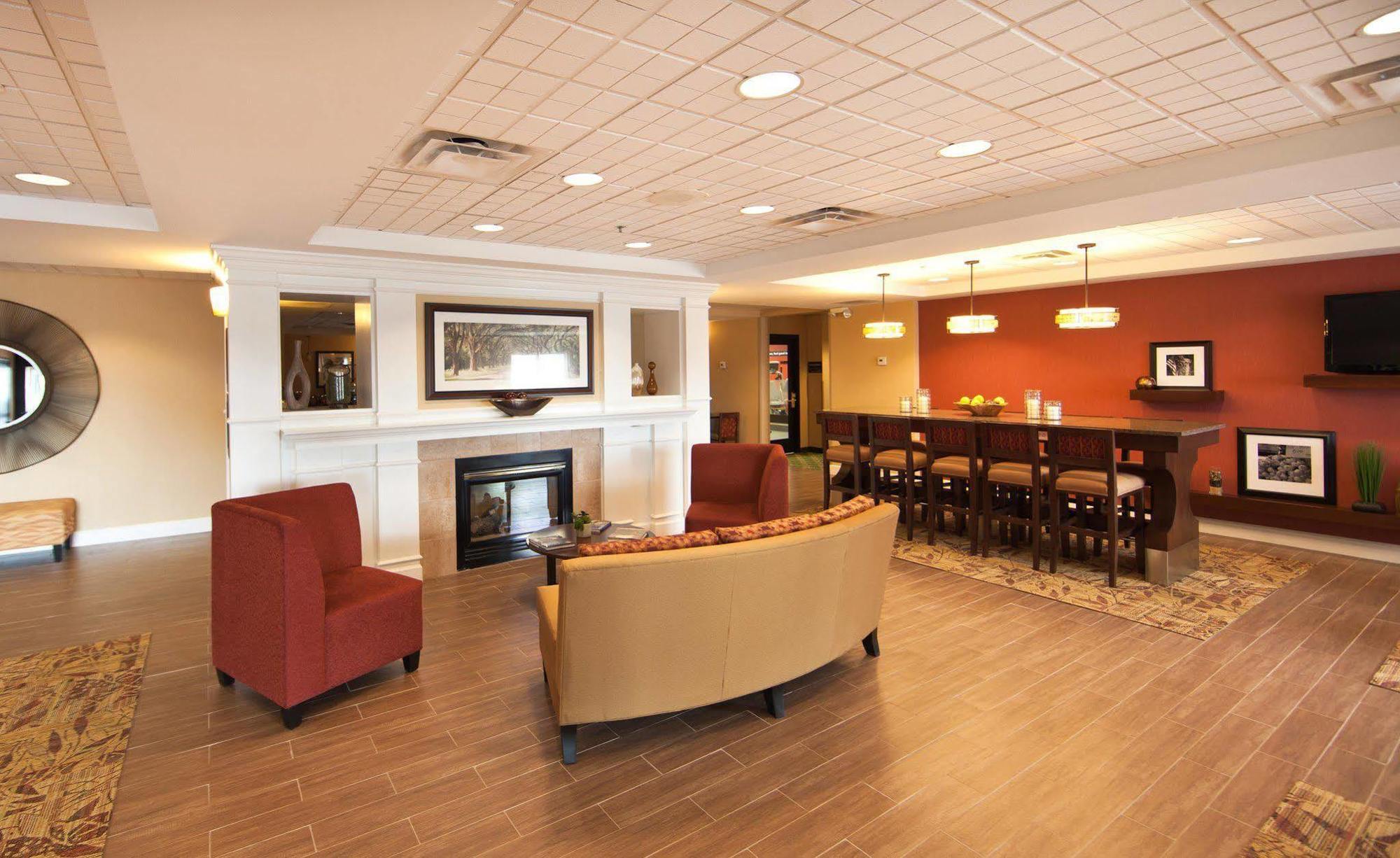 Hampton Inn Columbus-North Interieur foto